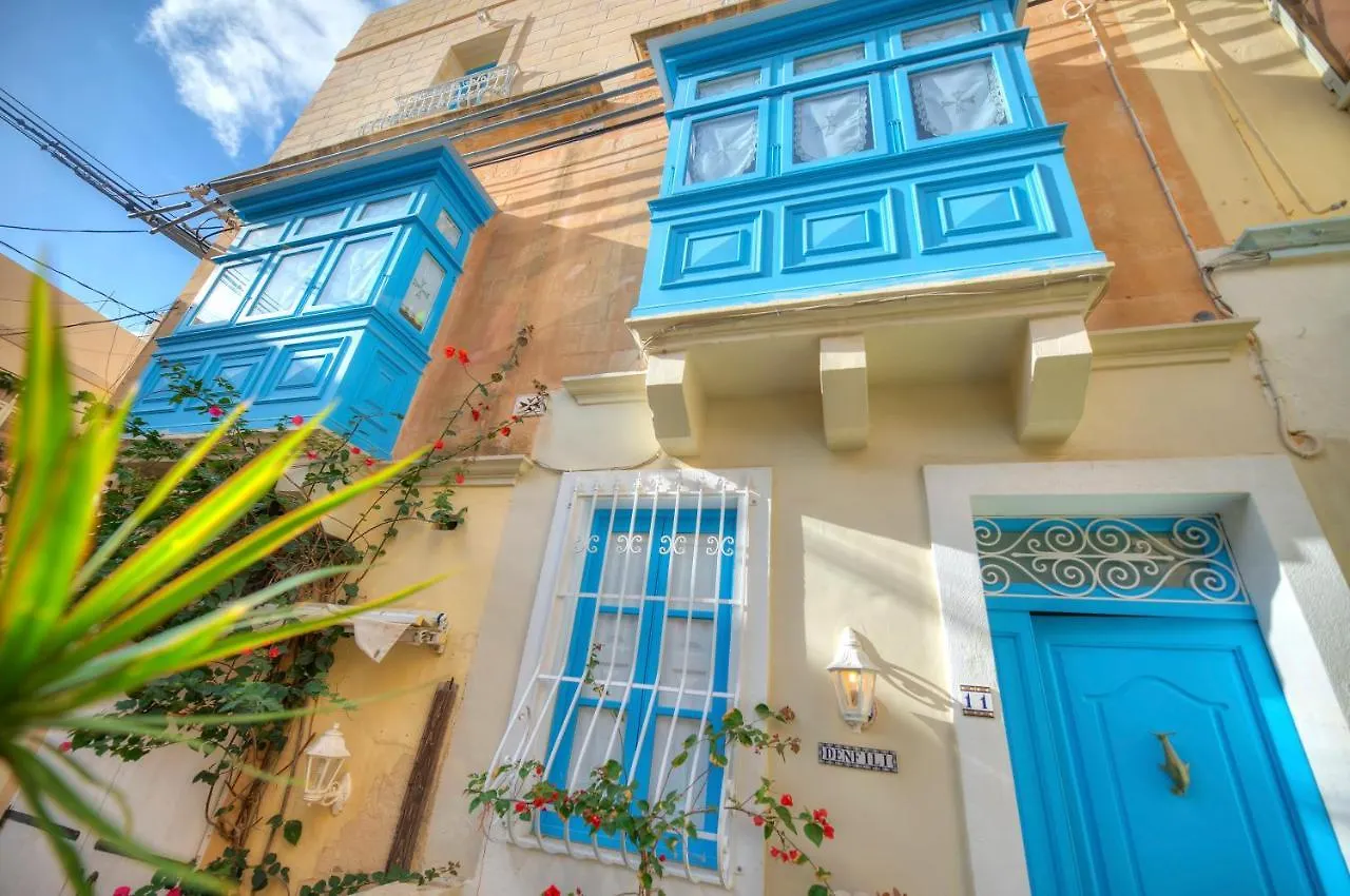Spectacular Spacious House With Sun Terrace Ilju1-1 Sliema