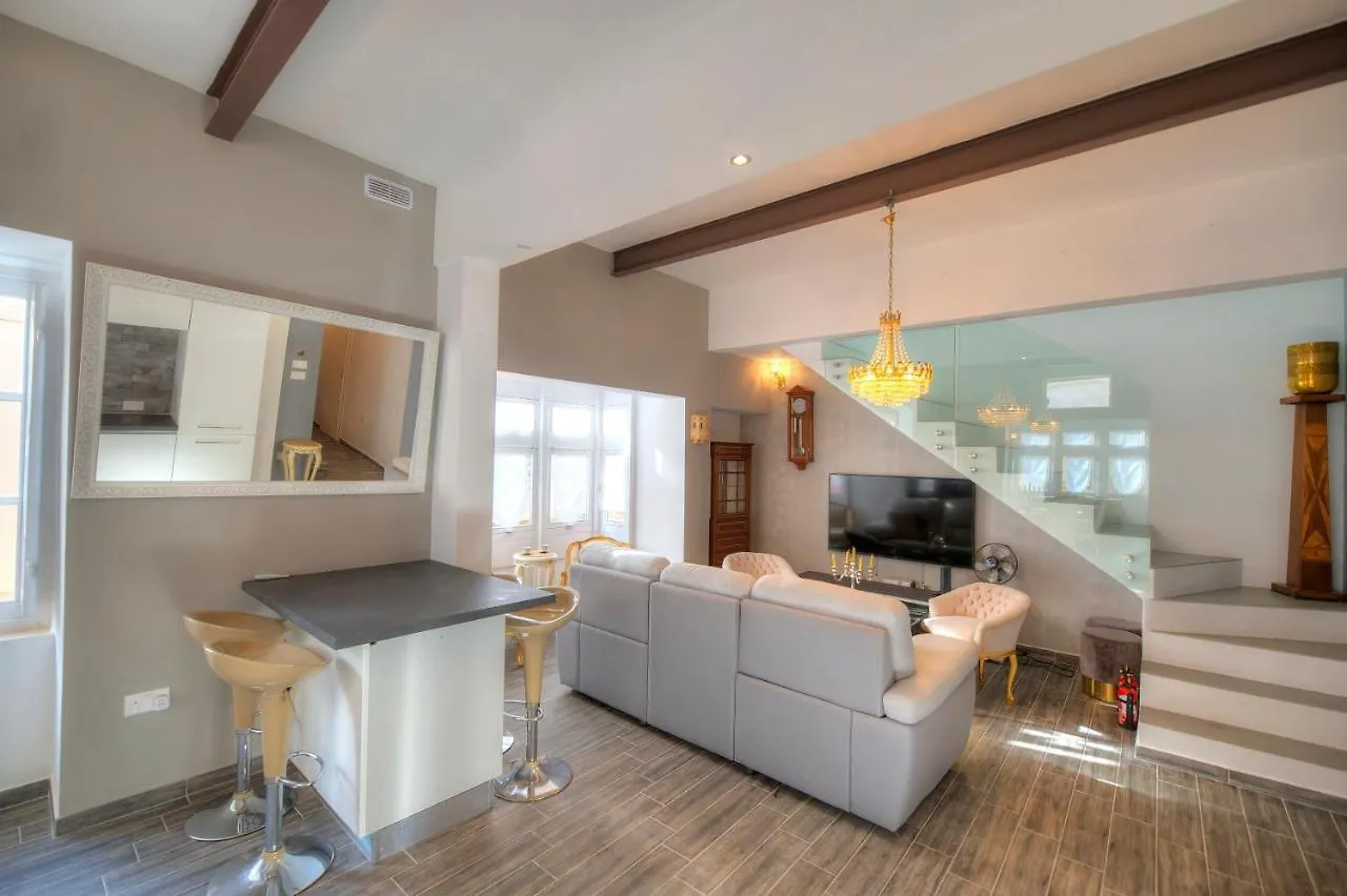 Holiday home Spectacular Spacious House With Sun Terrace Ilju1-1 Sliema