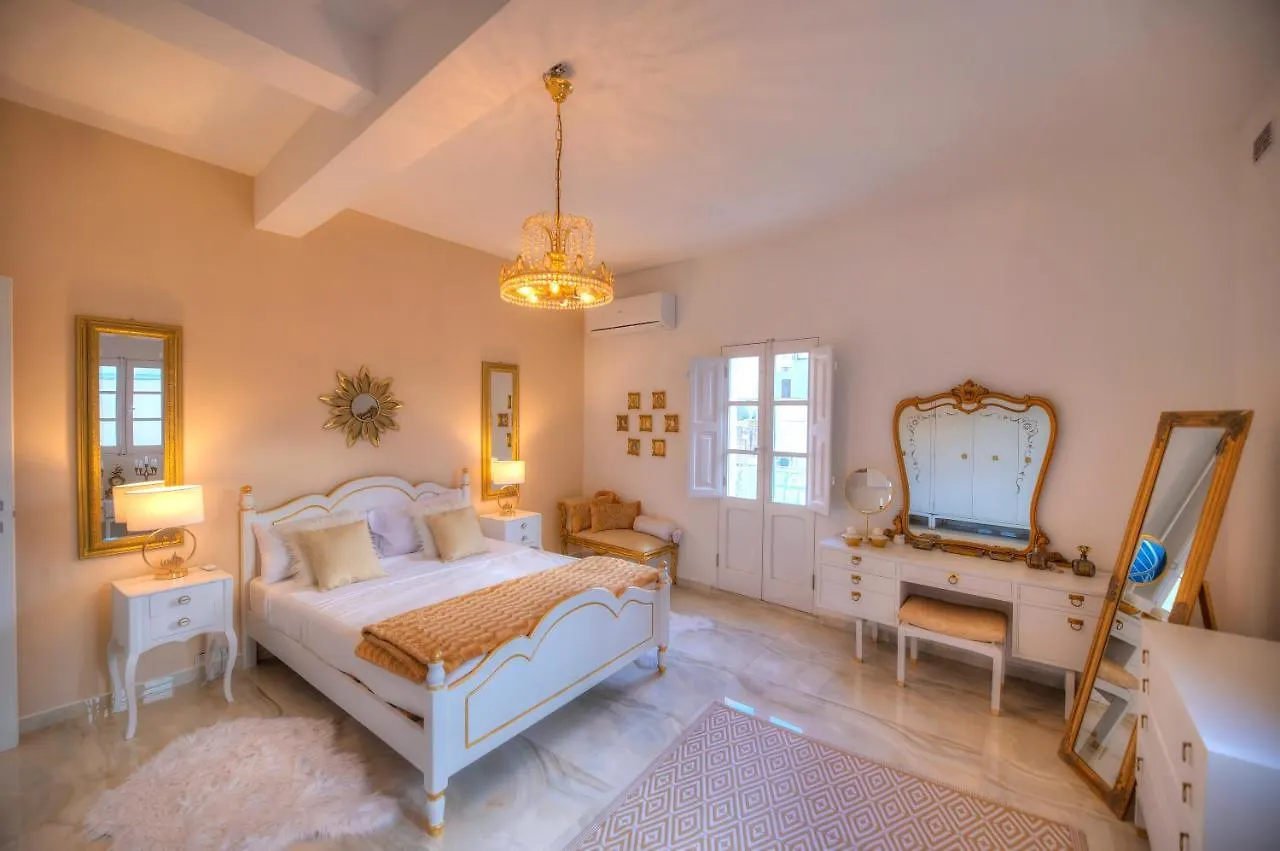 Holiday home Spectacular Spacious House With Sun Terrace Ilju1-1 Sliema