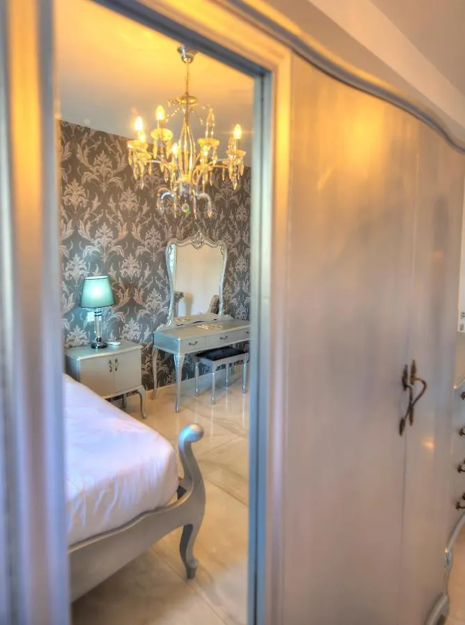 Spectacular Spacious House With Sun Terrace Ilju1-1 Sliema