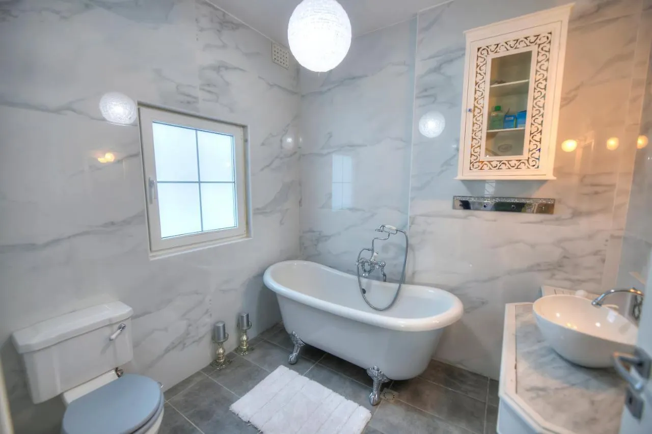 Spectacular Spacious House With Sun Terrace Ilju1-1 Sliema Holiday home